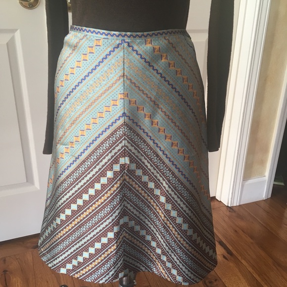 Max Studio Specialty Products A-line skirt size 4 - Picture 3 of 8